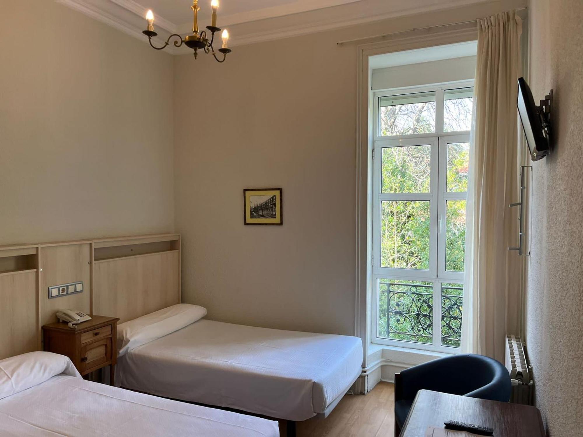 Gran Hotel Balneario de Liérganes Extérieur photo